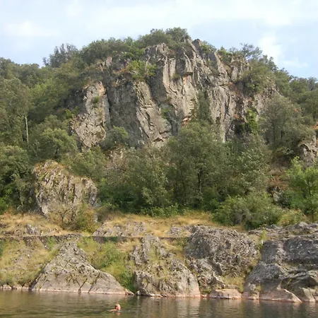De Neyrac, Violette - Piscine, Riviere A 100 M, Vue Sur Les Collines